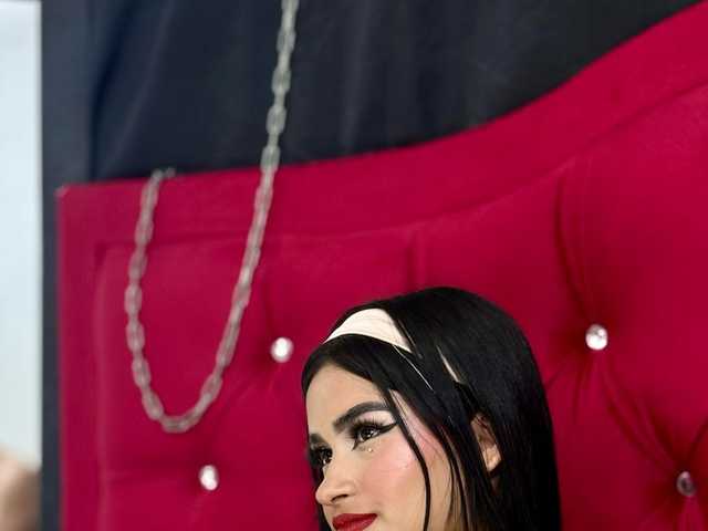 प्रोफ़ाइल की तस्वीर LizzyLaBelle