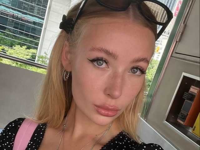 प्रोफ़ाइल की तस्वीर lizzyMeoww