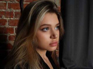 कामुक वीडियो चैट llittleggerrl