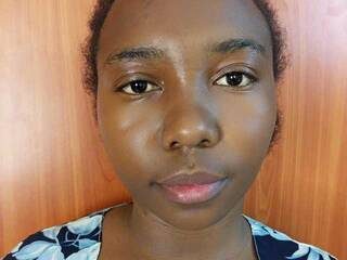 कामुक वीडियो चैट Llyiae2