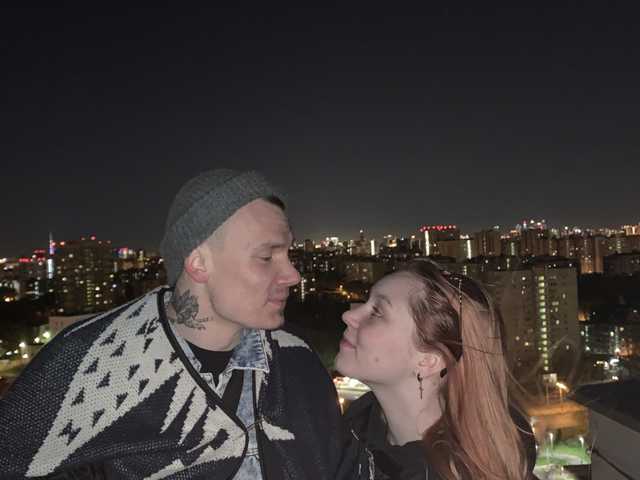 प्रोफ़ाइल की तस्वीर LollaQuins