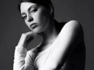 कामुक वीडियो चैट loren007