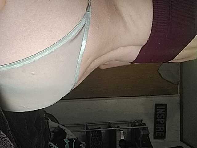 प्रसारण स्क्रीनशॉट LovelyLakin11