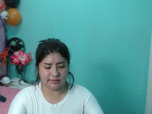 प्रसारण स्क्रीनशॉट LuccyHot