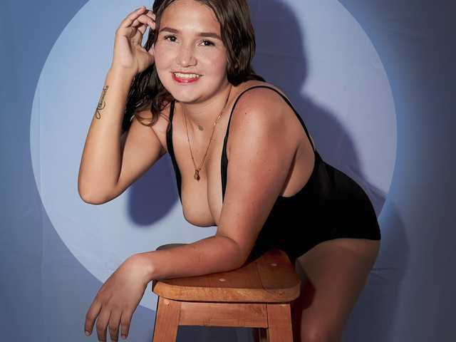 प्रोफ़ाइल की तस्वीर LuccyMilly