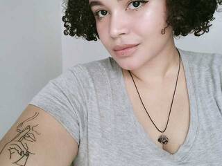 कामुक वीडियो चैट Lucia-Stone71