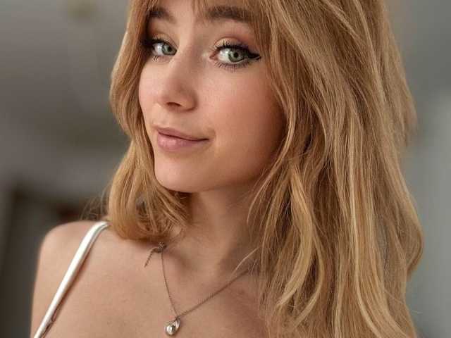 प्रोफ़ाइल की तस्वीर LuciaLovely