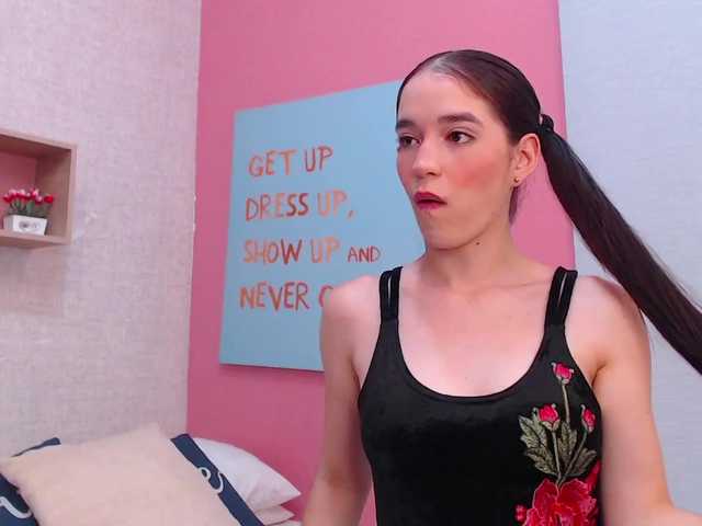 प्रसारण स्क्रीनशॉट LuciIanaRose