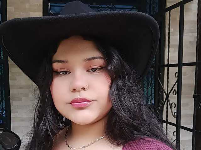 प्रोफ़ाइल की तस्वीर LucyColleen