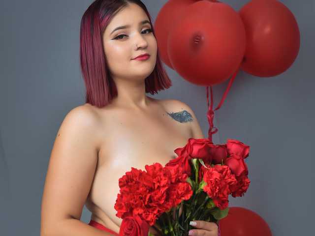 प्रोफ़ाइल की तस्वीर lunabigboobs