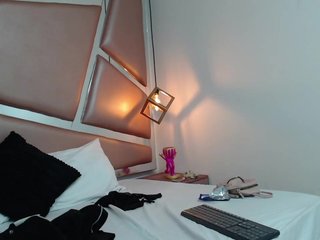 कामुक वीडियो चैट LUNASWEET-VC