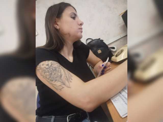 प्रसारण स्क्रीनशॉट LuxuryMilli