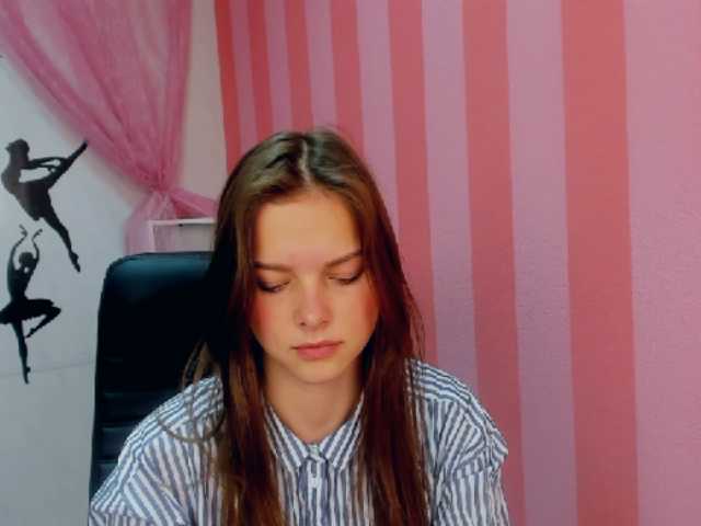 प्रसारण स्क्रीनशॉट madeelyn