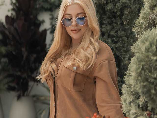 प्रोफ़ाइल की तस्वीर MadisonKane