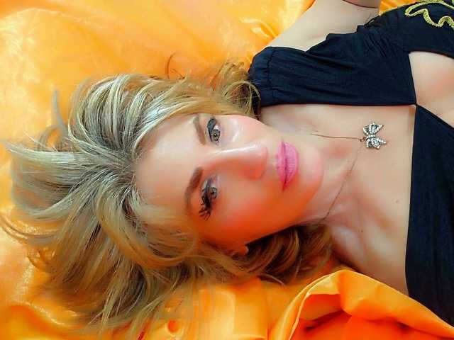 प्रोफ़ाइल की तस्वीर ExquisiteLady