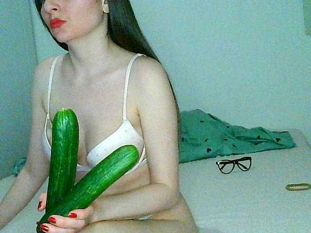 तस्वीरें MagalitaAx go pvt ! i not like free chat!!! all for u in show!! cucumbers will play too