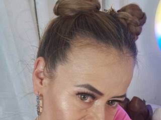 कामुक वीडियो चैट MAGHENTA