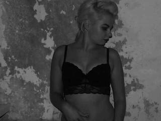 कामुक वीडियो चैट malinka18