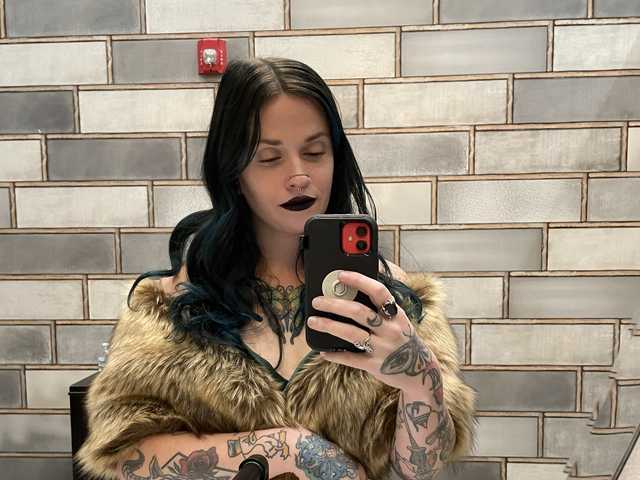 प्रोफ़ाइल की तस्वीर MarcelineGoddess