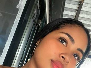 कामुक वीडियो चैट MargotNeal