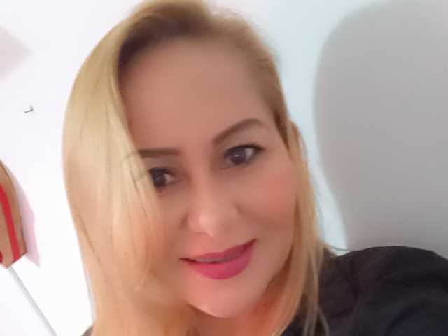 प्रोफ़ाइल की तस्वीर Mariana0x