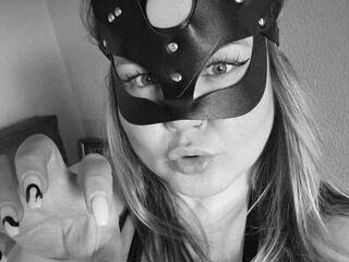 कामुक वीडियो चैट MariKyri