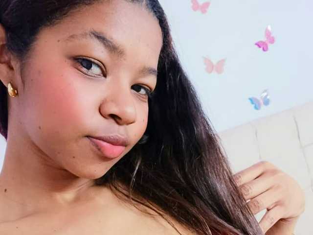 प्रोफ़ाइल की तस्वीर marilunabrown303av