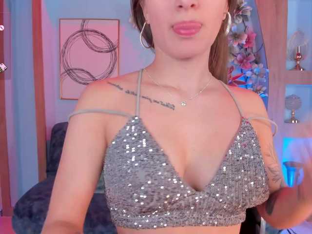तस्वीरें MaryLewis ♥ I want to fill my throat with your hard cock♥ IG: @Marylewis_x ♥Blowjob + Fingering wet @remain ♥