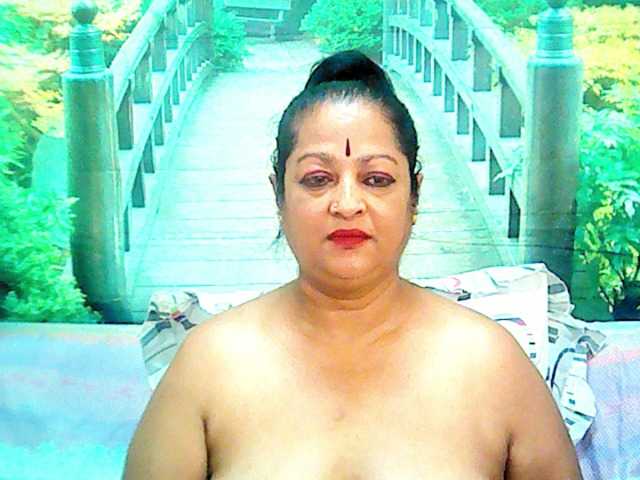 तस्वीरें matureindian ass 30 no spreading,boobs 20 all nude in pvt dnt demand u will be banned