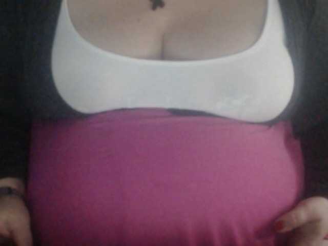 तस्वीरें mayalove4u lush its on ,1 to make my toy vibra, 5 for like e,15#tits 20 #ass 25 #pussy #lush on , please one tip