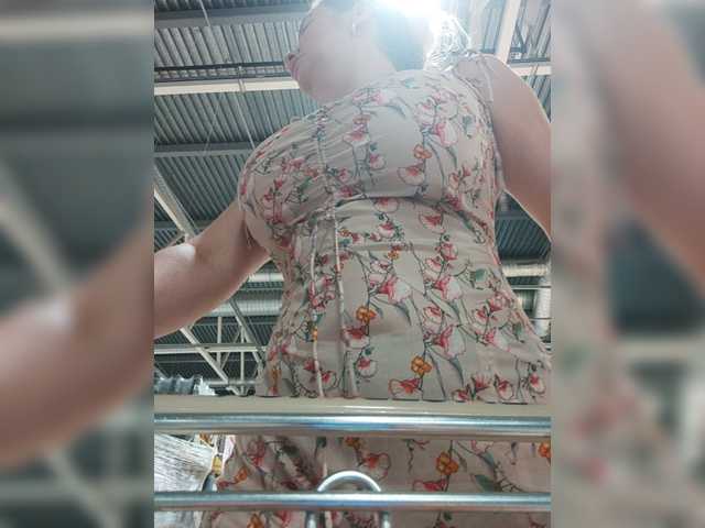 प्रसारण स्क्रीनशॉट MayaMonroe