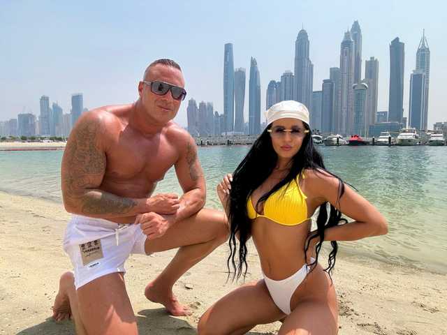 प्रोफ़ाइल की तस्वीर MeganeAndDaniel