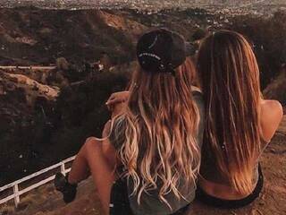 कामुक वीडियो चैट MelanieAndDonna