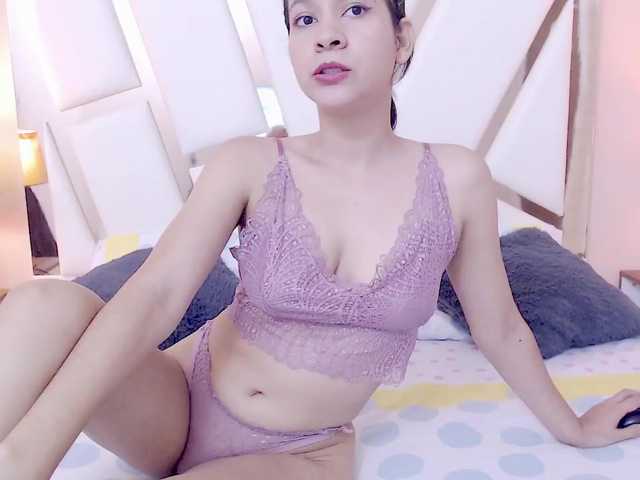 तस्वीरें MelissaBlue im look inocent but i can be a bad giel when i play with my fingers♥♥♥♥♥♥♥ make me yours!!! and add to me on lovers