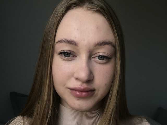 प्रोफ़ाइल की तस्वीर Mia054