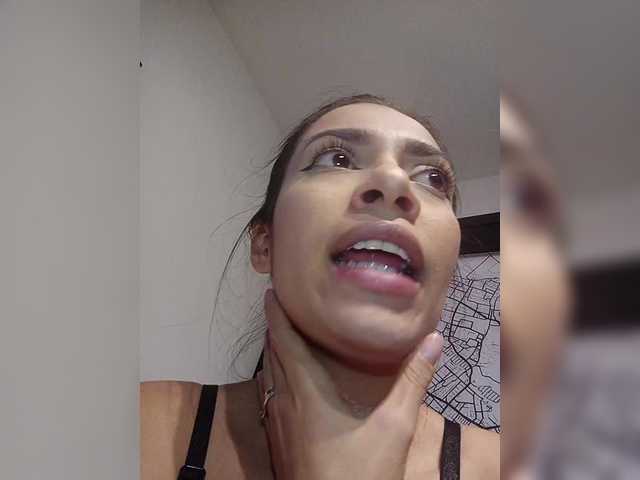 प्रसारण स्क्रीनशॉट MiaaEevans