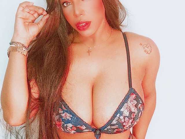 प्रोफ़ाइल की तस्वीर MiaBigBoobs