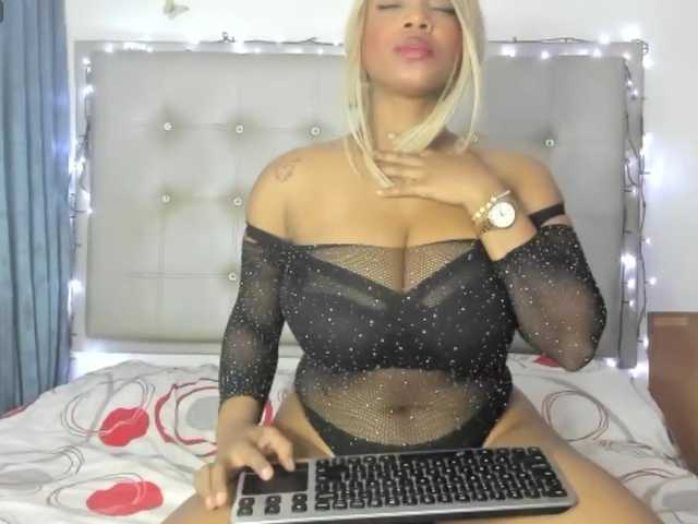 प्रसारण स्क्रीनशॉट MiaBigBoobs