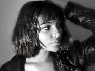 कामुक वीडियो चैट michi-uwu