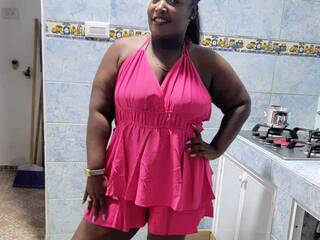 कामुक वीडियो चैट MikaelaTaylor