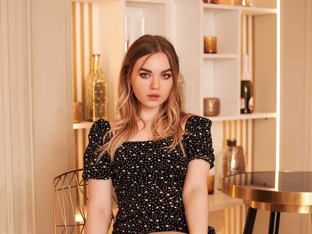 प्रोफ़ाइल की तस्वीर Mila-Ice