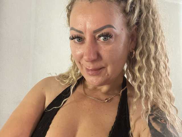 प्रोफ़ाइल की तस्वीर Milena-MilfaXXX