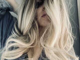 कामुक वीडियो चैट Milinami