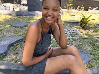 कामुक वीडियो चैट MilkyBlondie2