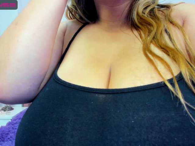तस्वीरें MillyHerder Hello guys welcome to my room #slave #mistress #bigboobs #spitboobs #anal #playpussy #18 #chubby #fuckmachine