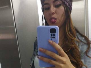 कामुक वीडियो चैट Milodavies