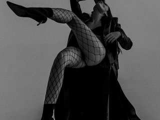 कामुक वीडियो चैट MilysyaMilsss