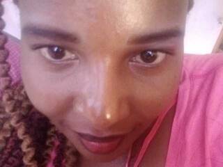 कामुक वीडियो चैट Mimah