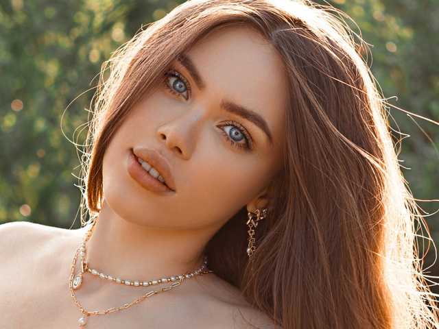 प्रोफ़ाइल की तस्वीर MimiForce