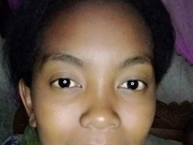 प्रोफ़ाइल की तस्वीर Mimihot1